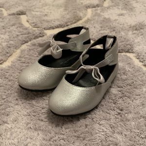 Toddler girl Silver ballet flats
